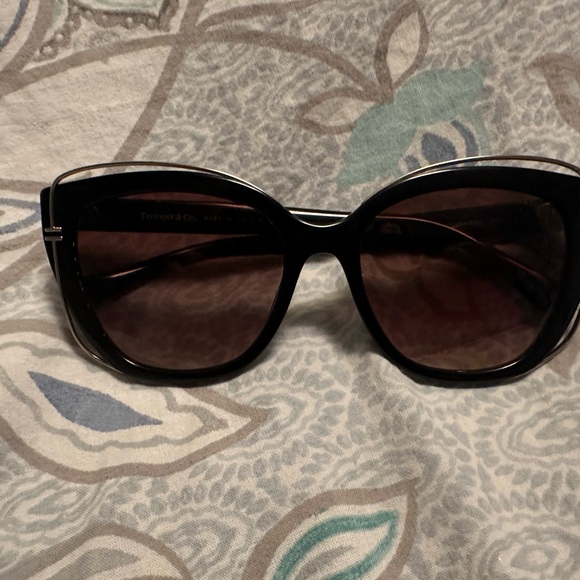 Tiffany and Co sunglasses TF4148 - Picture 4 of 7